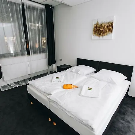 Huxx Aparthotel